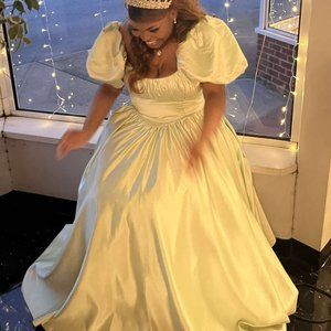 Sage Light Green Prom Dress Rhinestone-Embellished Gown